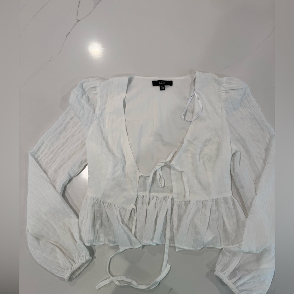 Lulus Cropped Tie front Top Size XS